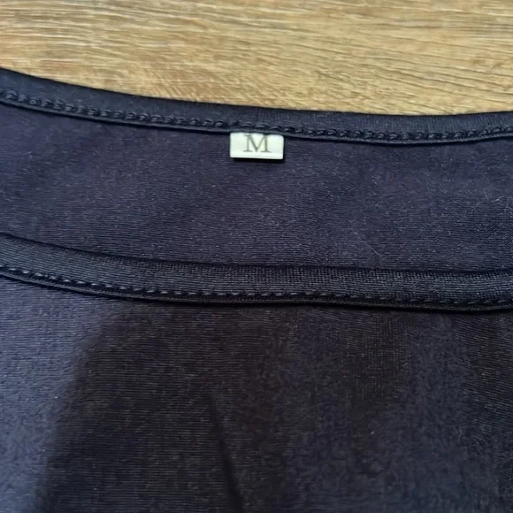 La Mode navy sleeveless knit front shirt - Picture 4 of 5